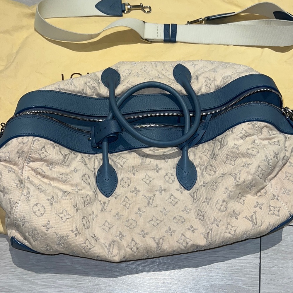 LIMITED EDITION LOUIS VUITTON BLUE MONOGRAM DEMIN SPEEDY DUFFLE ROUND BAG